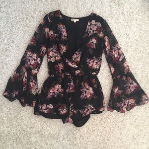 NWOT Nasty Gal - Cotton Candy Floral Romper (S)